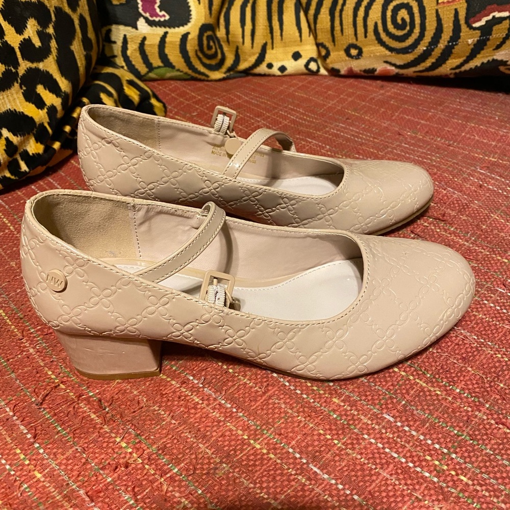 Nine West Beige Mary Jane Heels